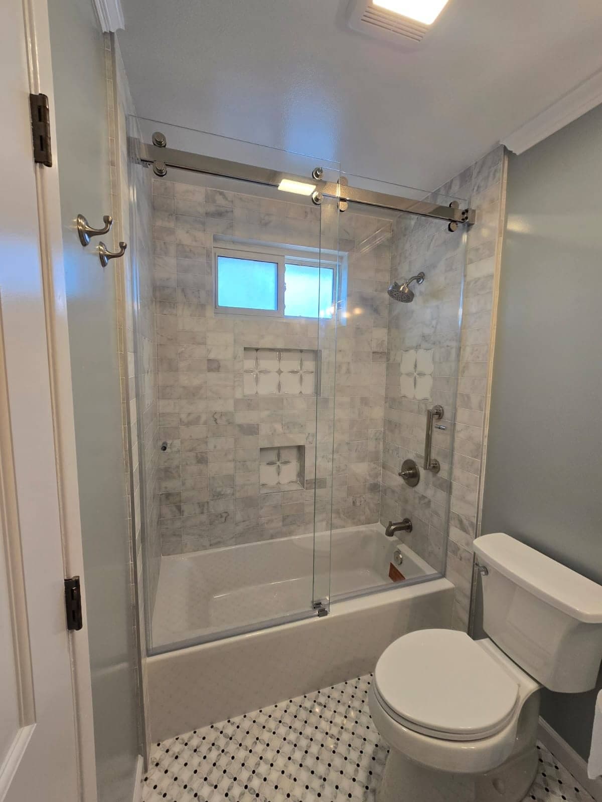 A completed ABC77 Glass shower installation (12)